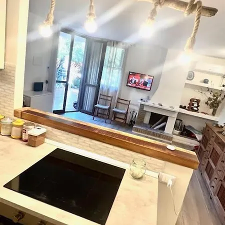 Kian House Apartment *