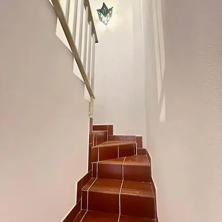 Kian House Apartment *